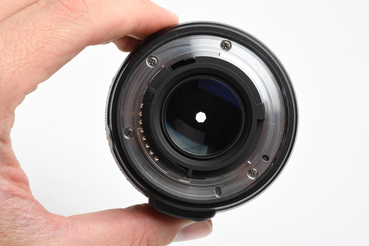 Nikon Nikkor AF-S 50mm f1.8G prime lens, caps, Very clean