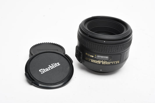Nikon AF Nikkor 50mm f1.4G prime lens, nice prime lens w/caps
