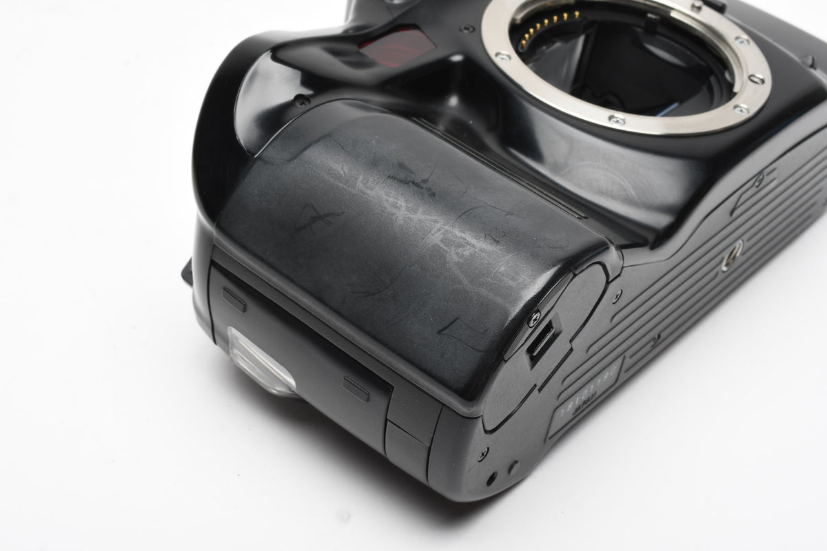 Minolta Maxxum 7xi QD 35mm SLR Body, manual, strap, Tested, Great!