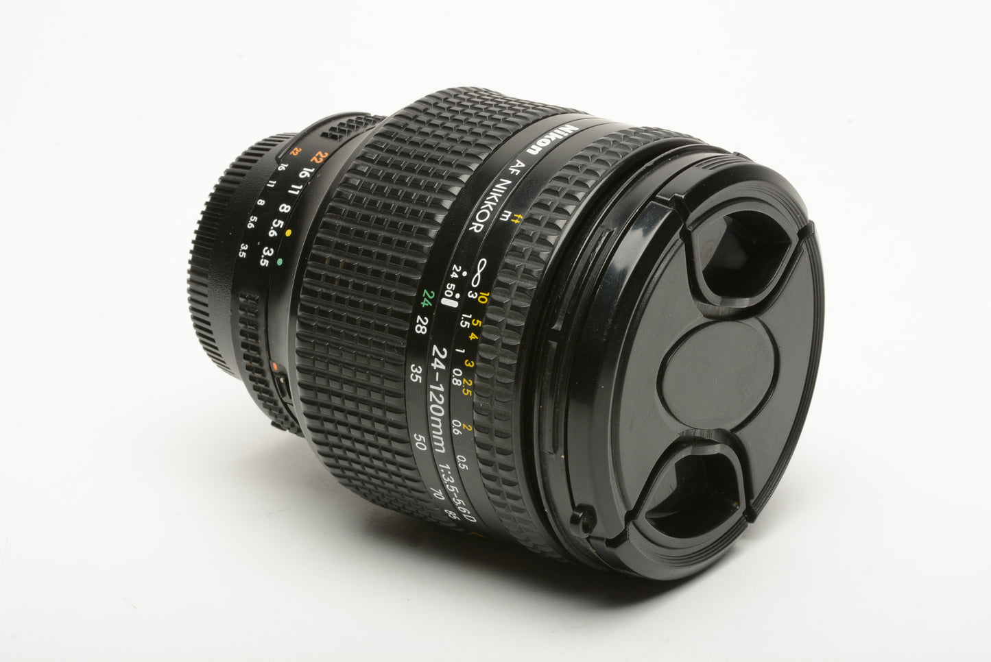 Nikon AF Nikkor 24-120mm f/3.5-5.6 D Lens w/Caps