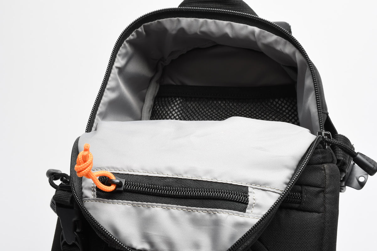 Lowepro SlingShot 102 AW sling pack, nice, clean, functional