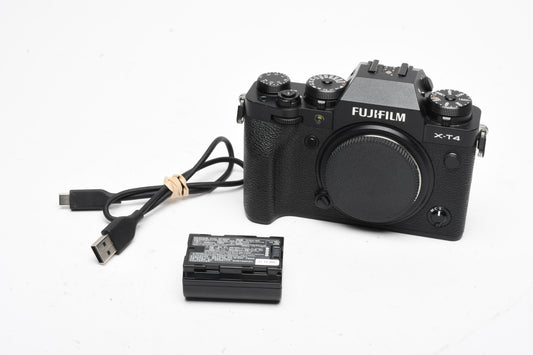 Fujifilm X-T4 Black Mirrorless body, 7548 Acts Batt+USB, Very clean, low use