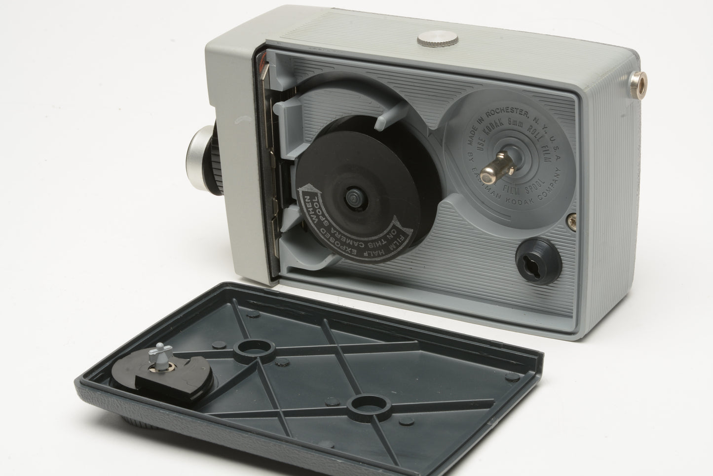 Kodak Brownie 8 Movie Camera f2.7, manual, works great! clean