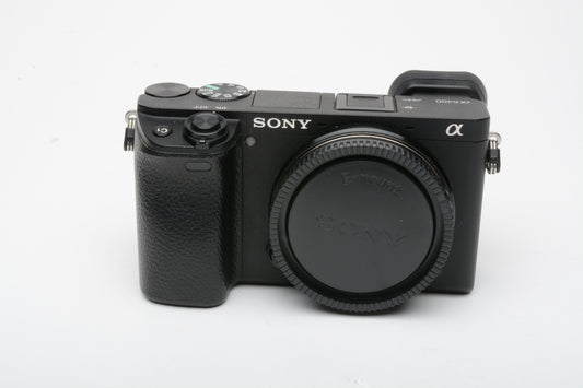 Sony A6400 Mirrorless body, batt+charger, Only 8906 Acts, USA version