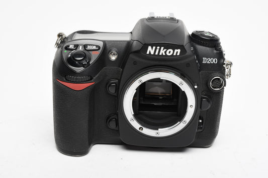 Nikon D200 10.2MP Digital SLR Camera Body, 260K Acts, Tested, Great