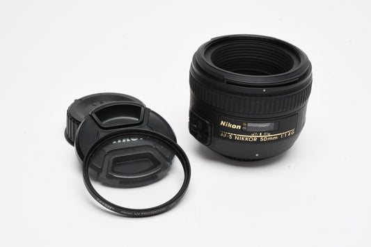 Nikon AF Nikkor 50mm f1.4G prime lens, nice prime lens w/caps+UV