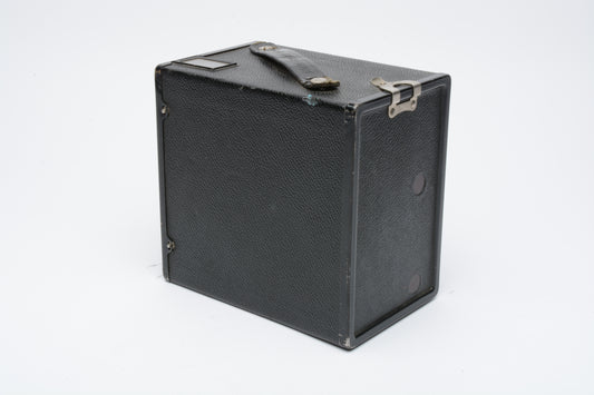 Vintage Agfa Ansco D6 Shureshot Regular Gold & Black box camera, nice!