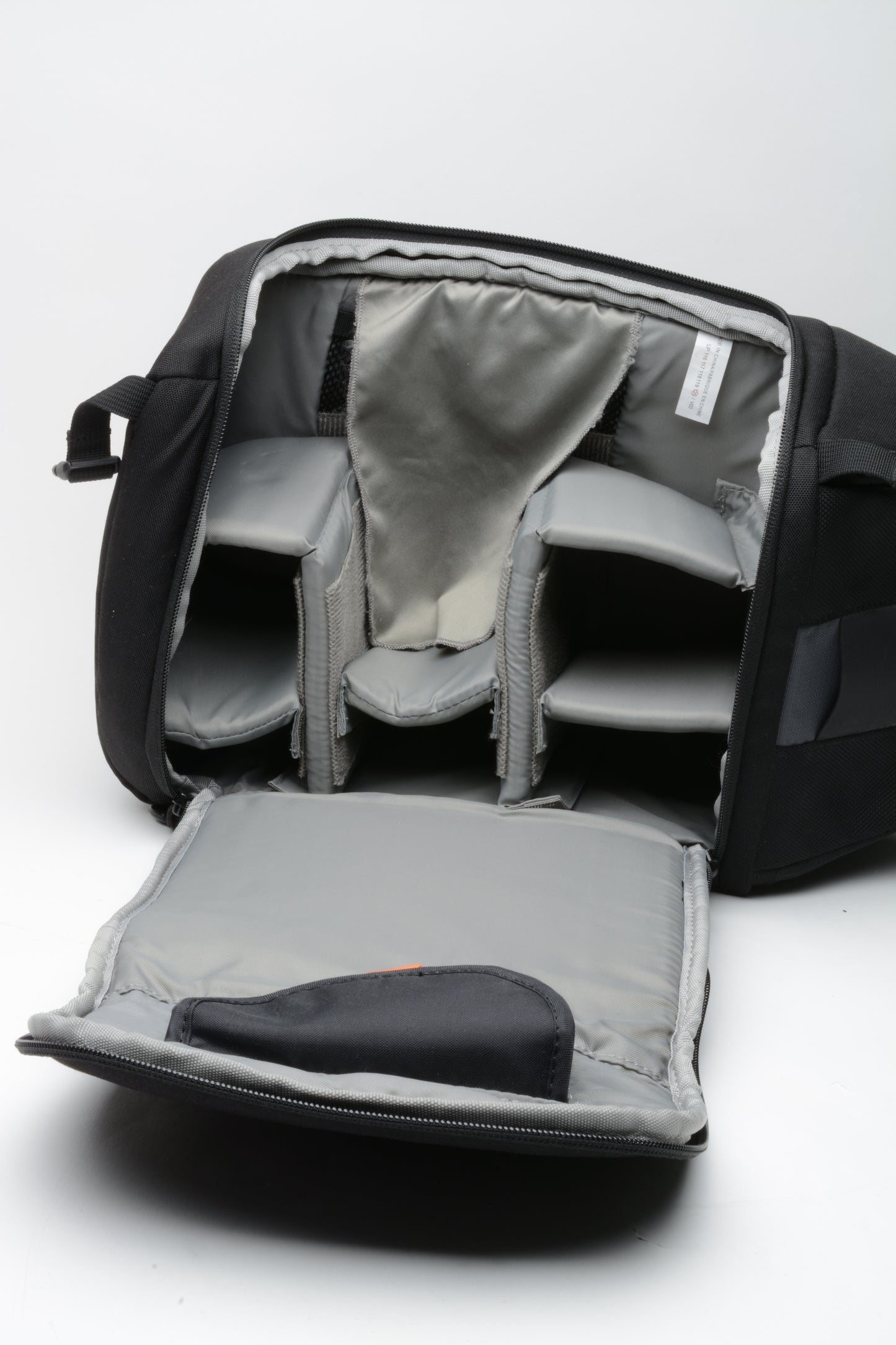 Lowepro SlingShot 200AW Camera SlingPack - Black, very clean