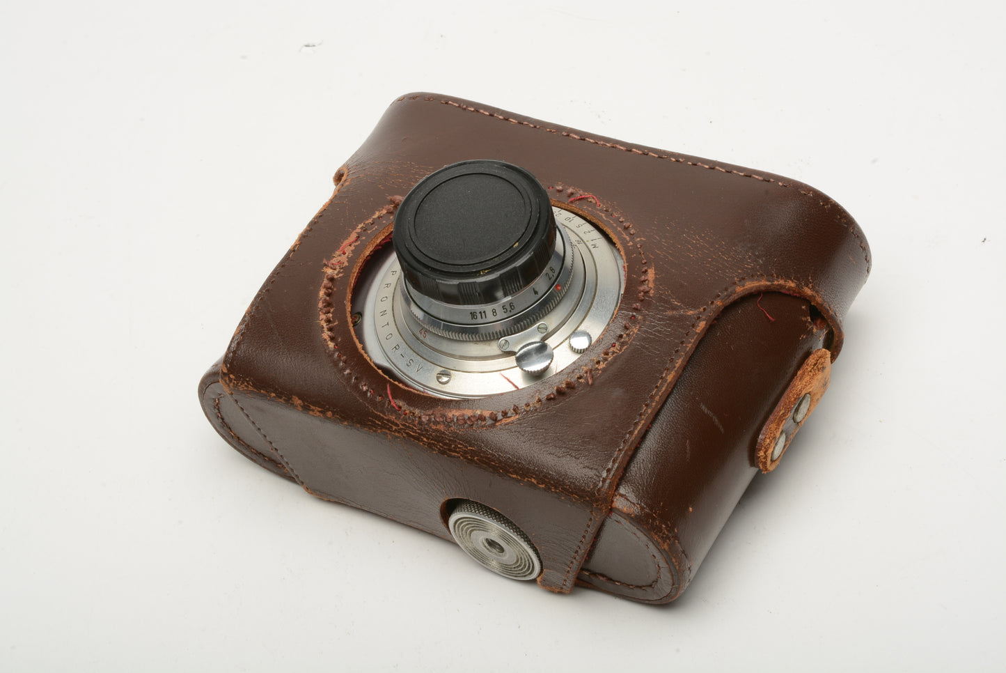 Futura P Kamerawerk 35mm camera w/Xenar 45mm f2.8 lens, cap+1/2 case, works!