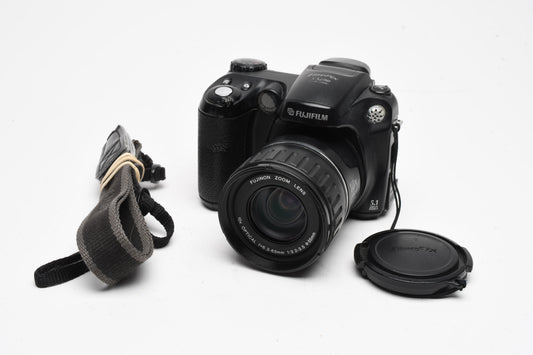 Fujifilm FinePix S Series S5200 5.1MP Digital Point&Shoot camera, Tested