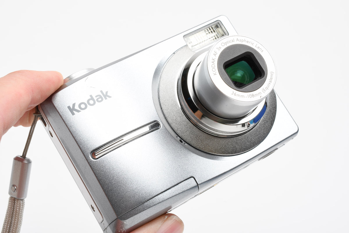 Kodak EasyShare C813 8.2MP Digital Point&Shoot Camera, Strap, Read*