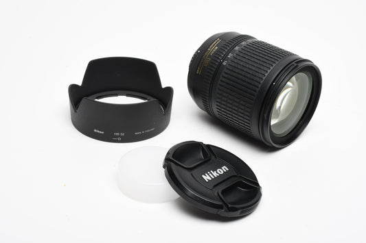 Nikon AF-S Nikkor 18-135mm f3.5-5.6G ED zoom lens, caps + hood, Mint-