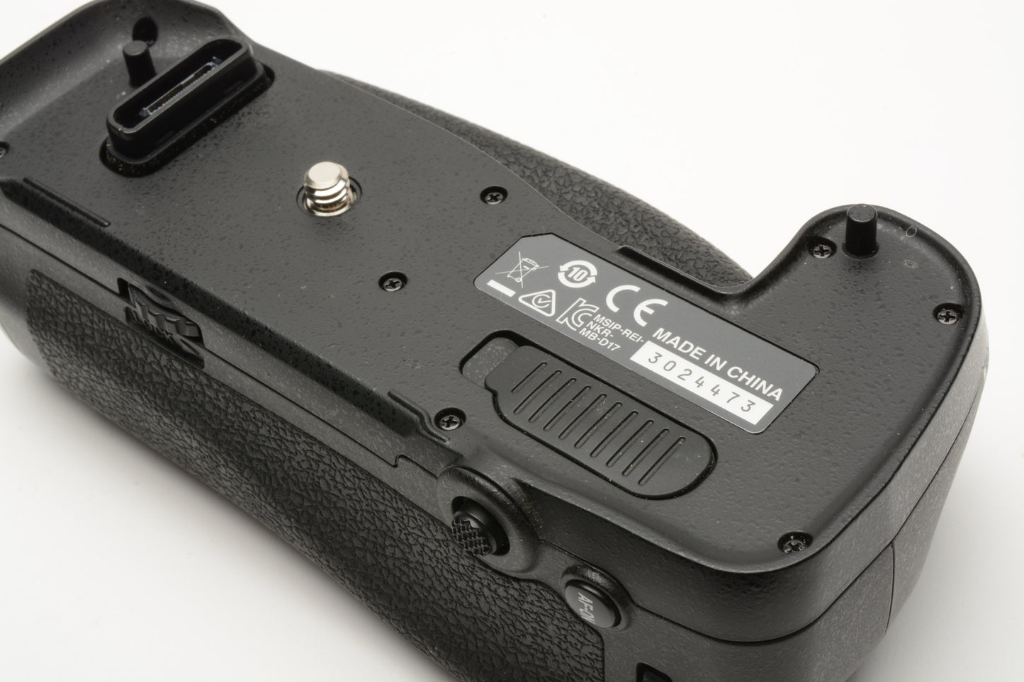 Nikon MB-D17 Multi Power Battery Pack (BL-5) for Nikon D500, Great