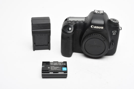 Canon EOS 6D DSLR 20.2MP w/batt, charger, 182K Acts, tested, works great!