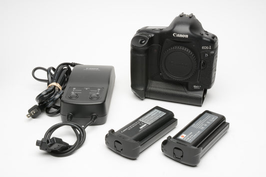 Canon EOS 1D Mark II Body, 2 batts+charger+cap, Only 11% use, tested, Great!