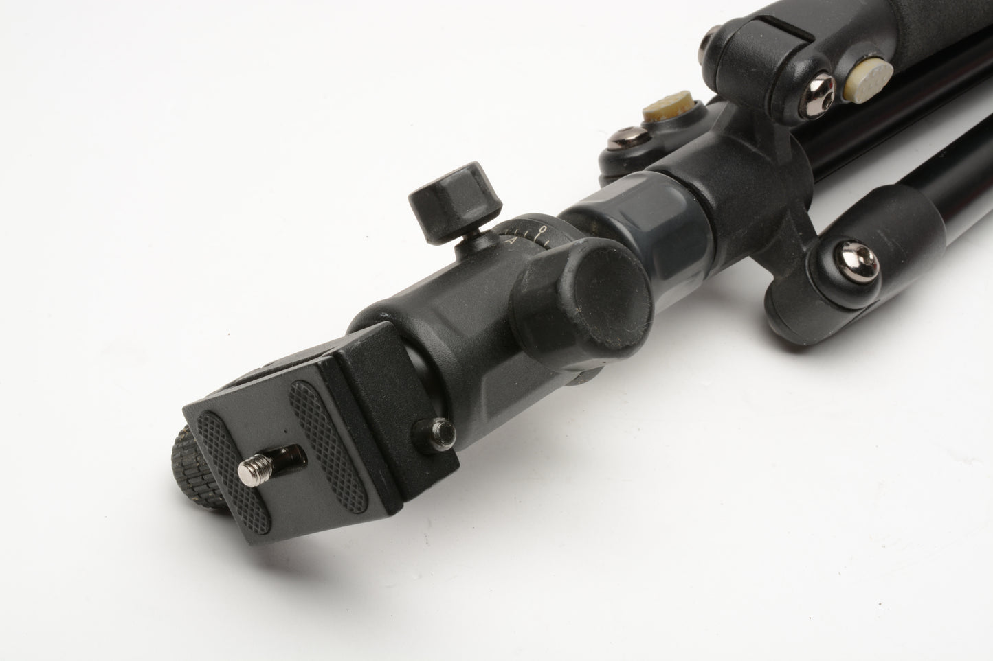 Ravelli tripod w/Ball head and QR plate, ~55" extended, 24" folded