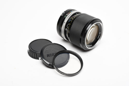 Nikon Zoom Nikkor 43-86mm f3.5 Non-Ai lens w/ UV filter and caps, Nice!