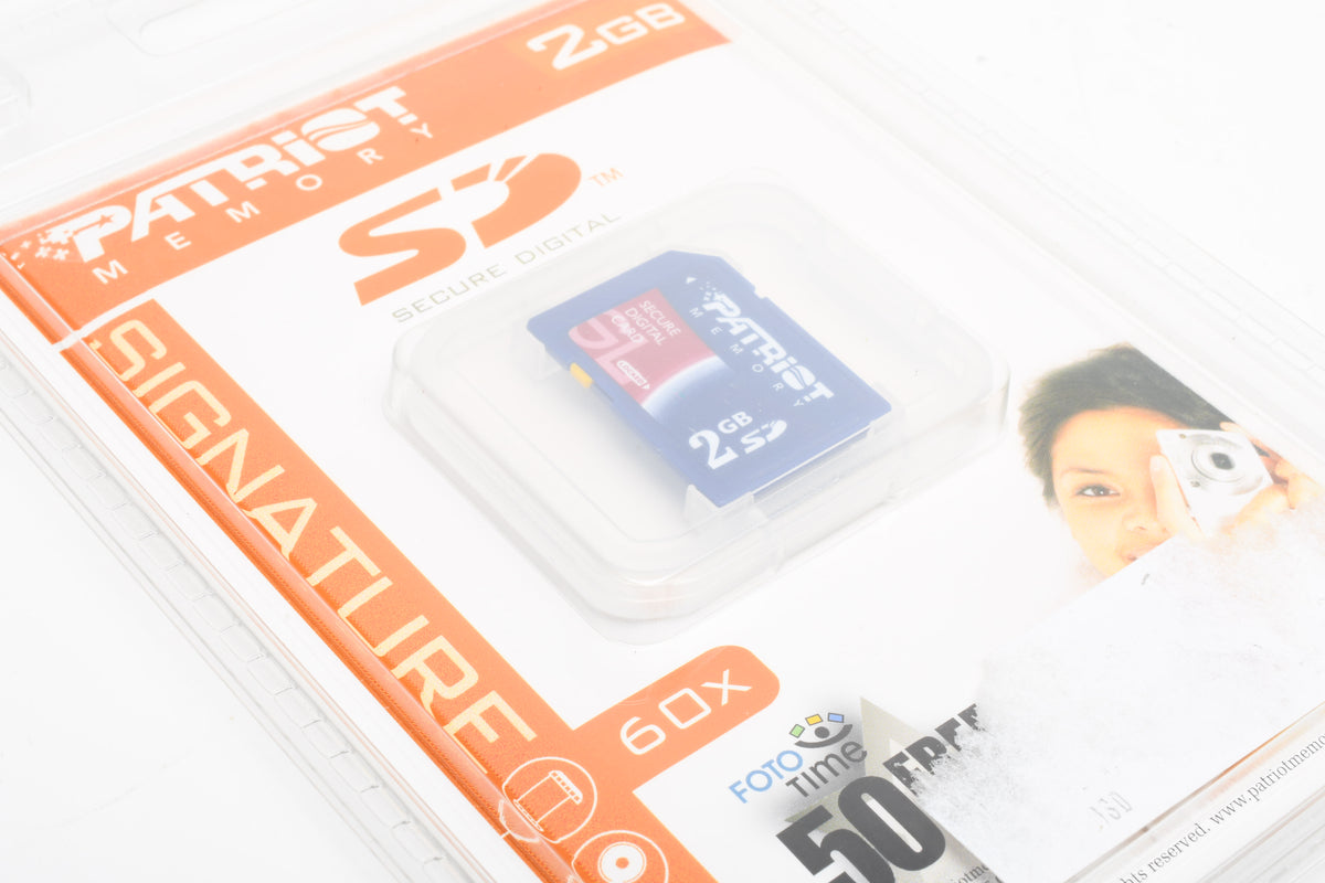 Patriot Memory 2GB SD card New in Blister Pack