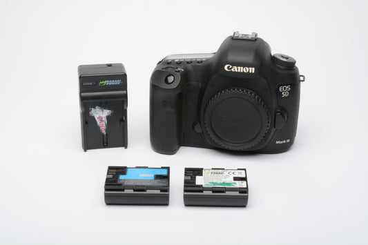 Canon EOS 5D Mark III 22.3MP DSLR body, 2batts, charger, Only 4452 Acts!