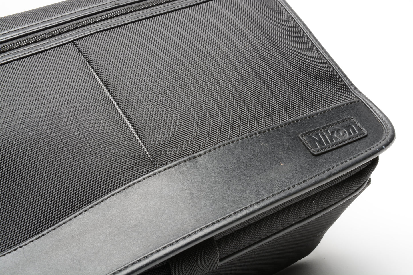 Nikon 11914 camera messenger shoulder bag, ~15 x 9.5 x 5", nice & clean