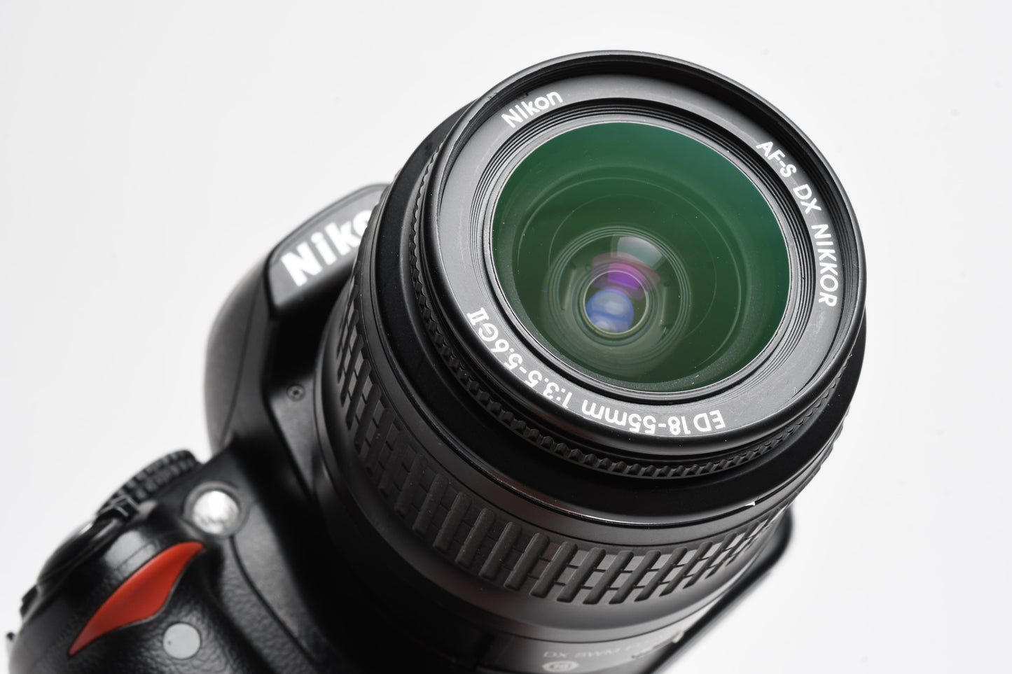 Nikon D3000 DSLR w/Nikkor AFS 18-55mm f3.5-5.6G VR Lens, Batt, Charger, Only 7807 Acts!