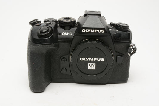 Olympus OM-D E-M1 Mark II Mirrorless Micro 4/3 Body Only 1474 Acts, Boxed, Mint-