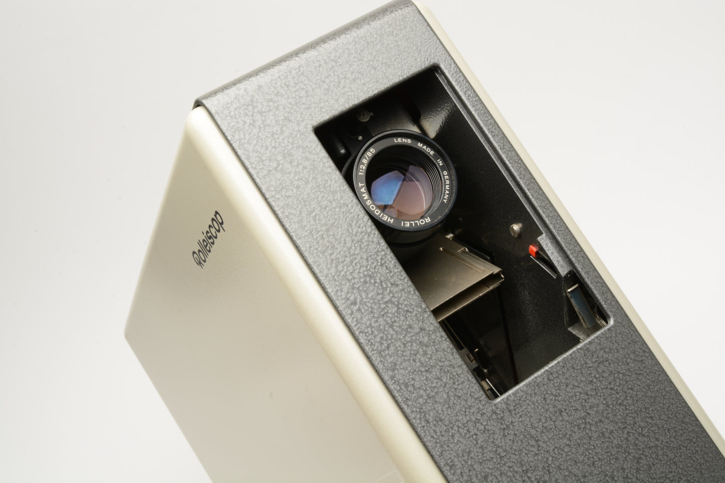 Rollei Rolleiscop 35mm Slide projector w/18X Trays, Very clean, sharp, tested, Great!