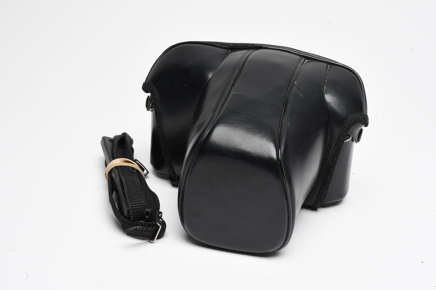 Richo KR-5 Super SLR w/Rikenon 50mm f/2 Lens, Strap, Case, New Seals!