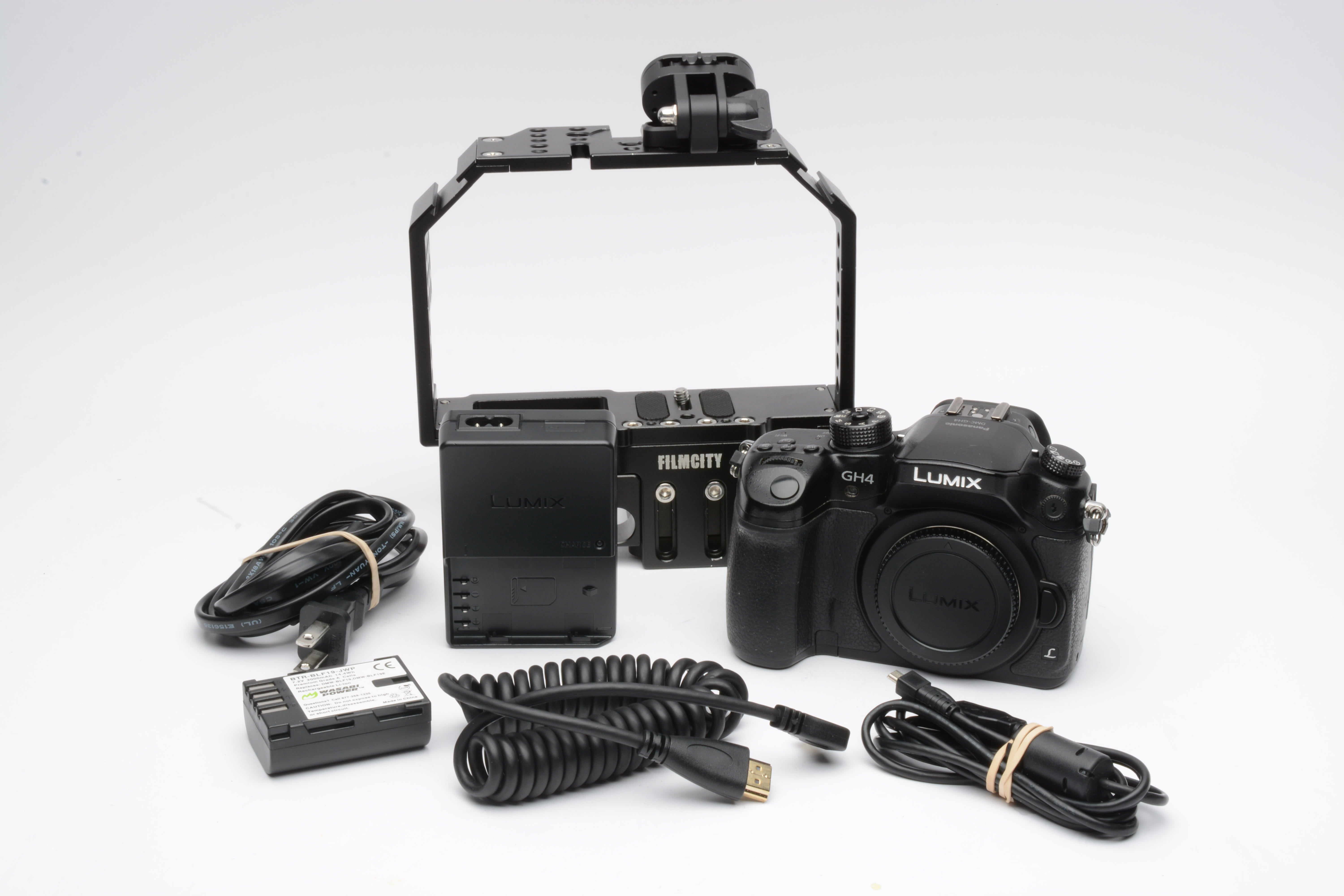 Panasonic Lumix DMC-GH4 Body, Cage, batt, charger, strap, Only