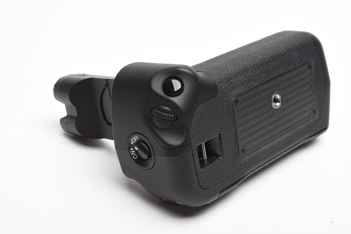 Canon BG-E6 Battery Grip w/BGM-E6 for EOS 5D Mark II DSLR camera, Mint-