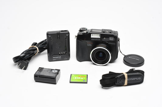 Olympus C5060 5.1MP Digital Point&Shoot camera, CF card, batt+charger, clean