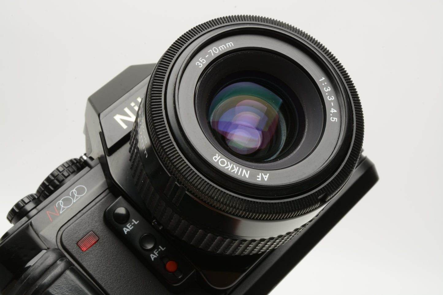 Nikon N2020 AF 35mm SLR w/35-70mm zoom lens, strap, Great!