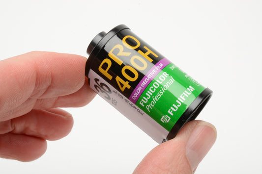 2X rolls Fujicolor PRO 400H 400ASA 135-36 35mm C41 film - Expired, Cold Stored