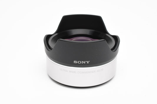 Sony VCL-ECU1 .75X Ultra Wide Converter w/Caps and case, Mint, Boxed