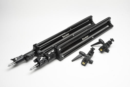 2X Bescor LED-300 Light Kit, Stands, Case, Nice!