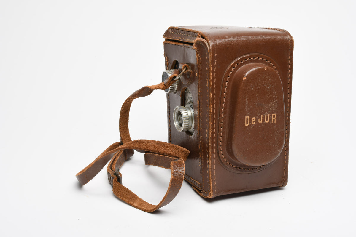 Dejur TLR 120 camera w/85mm f3.5 lens, case+strap, works! tested