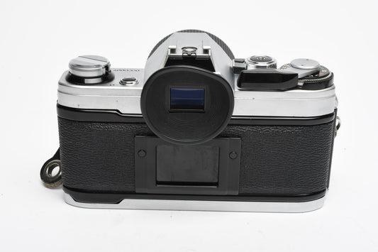 Canon AE-1 35mm SLR Camera w/35-70mm Zoom, New Seals, Case, Great