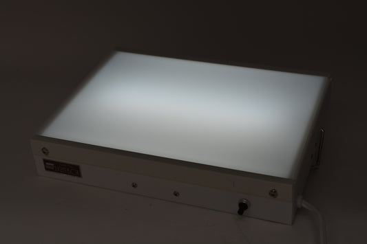 Logan #810 Desk sorter light box 5000 degrees Kelvin, clean, boxed