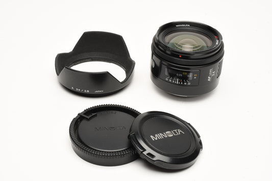 Minolta Maxxum AF 24mm f2.8 Wide lens, Hood+Caps, Mint-