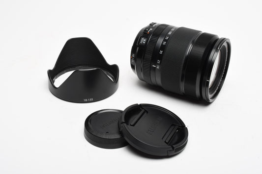 Fujifilm Super EBC XF 18-135mm f3.5-5.6 R LM OIS WR zoom lens, Mint-