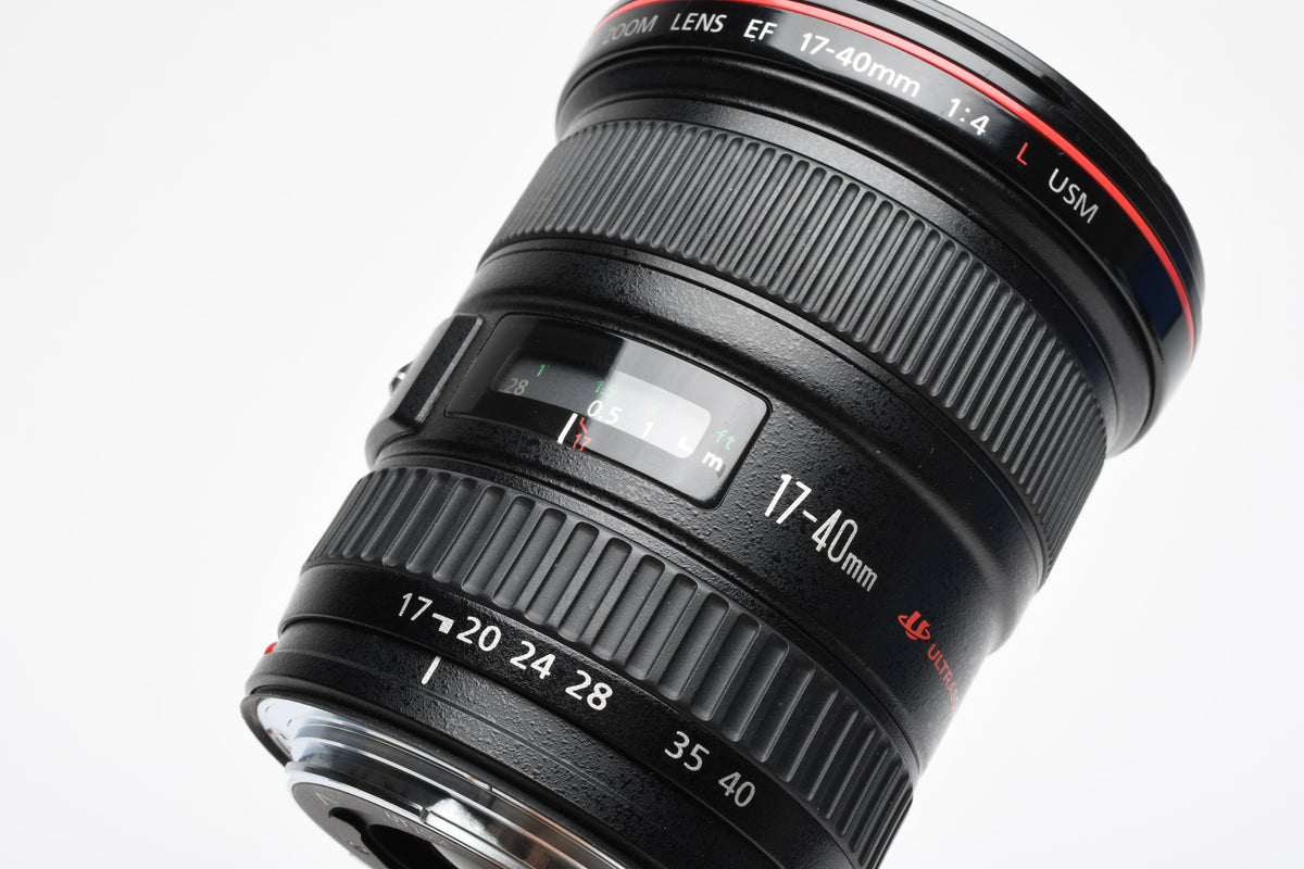Canon EF 17-40mm f4L, Caps, very clean & sharp!