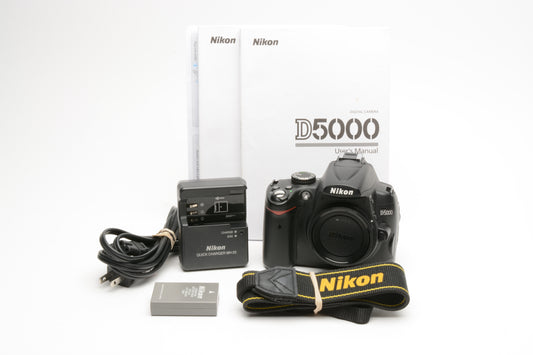 Nikon D5000 DSLR Body, Batt+charger+strap+manuals Only 33K Acts