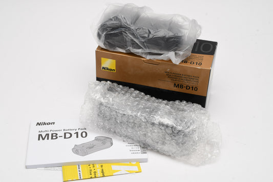 Nikon MB-D10 Battery Grip, NIB - Never Used - Complete