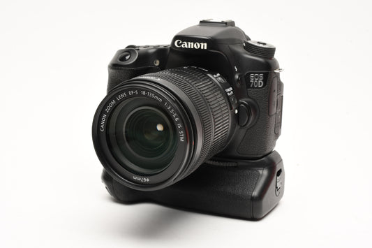 Canon EOS 70D DSLR w/18-135mm IS STM Lens, Boxed, Clean, Nice