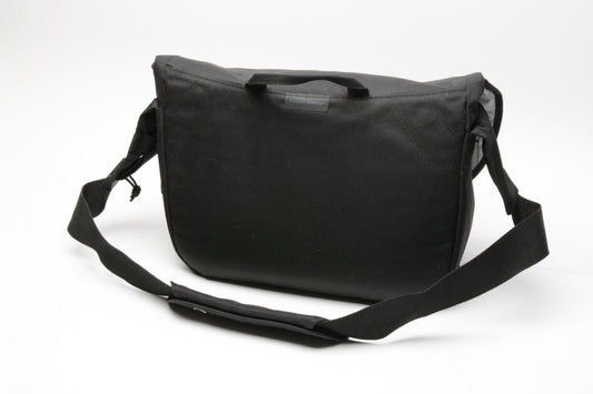 Lowepro LP36655 Passport Messenger Shoulder Bag, Nice & Clean