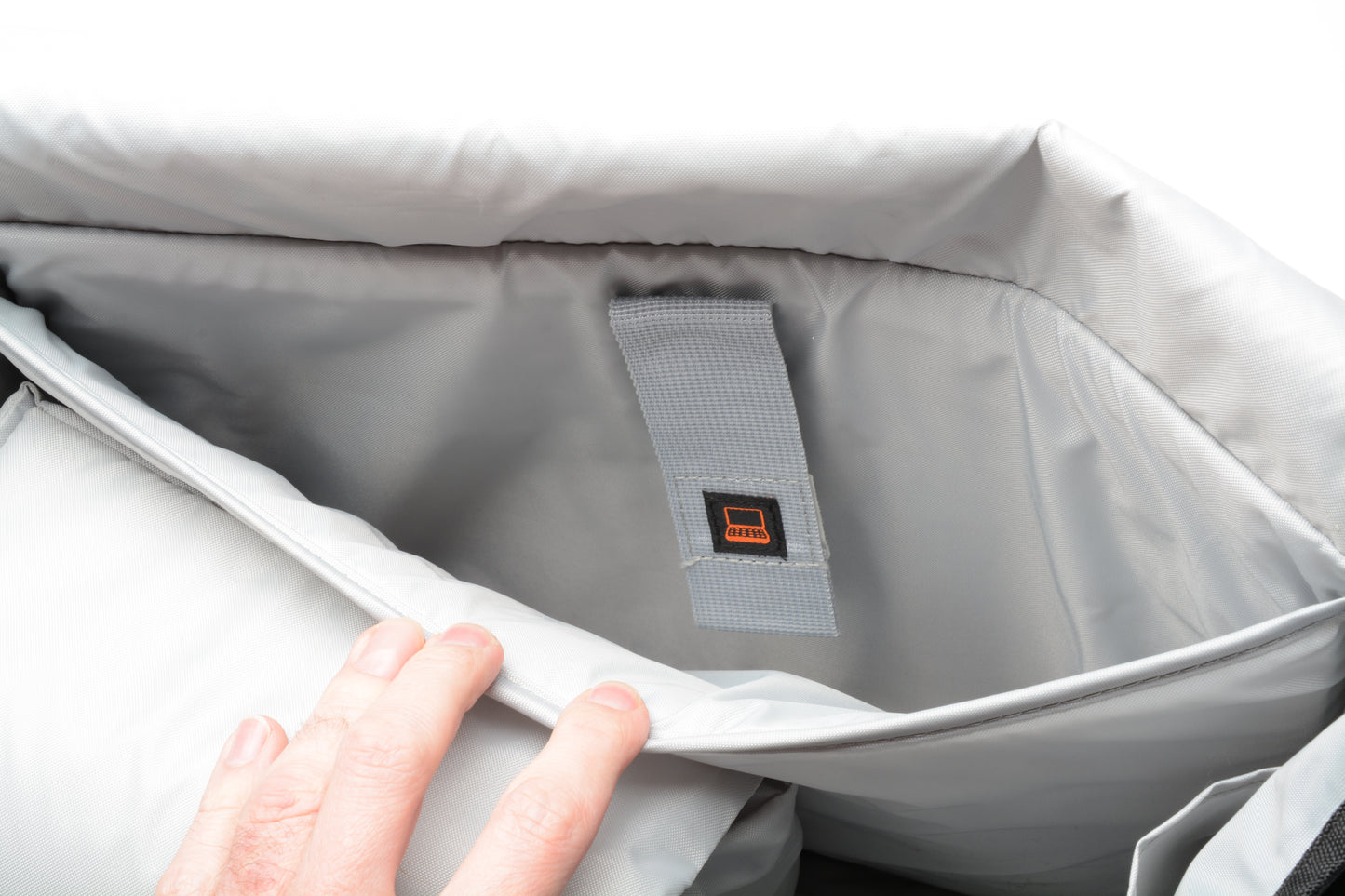 Lowepro LP36655 Passport Messenger Shoulder Bag, Nice & Clean