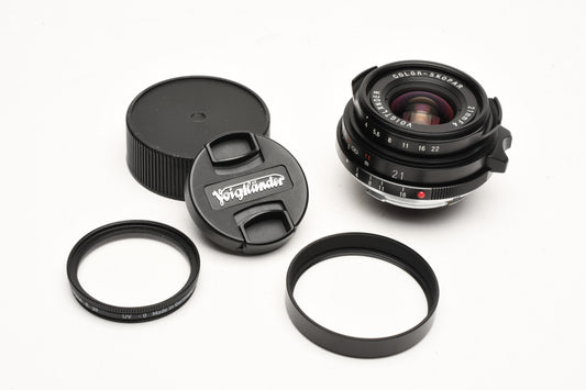 Voigtlander Color Skopar 21mm F4 VM (for Leica M mount), Hood, caps + UV, Mint-