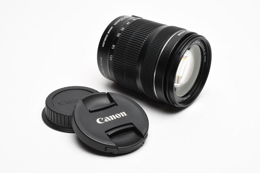 Canon EF-S 18-135mm f3.5-5.6 IS STM zoom lens, Caps, Nice & Clean