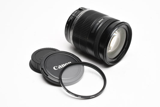 Canon EFS 18-200mm f3.5-5.6 IS zoom lens, caps, UV, Great!