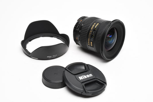 Nikon Nikkor AF 18-35mm f3.5-4.5 D ED wide zoom lens, Hood, Mint-